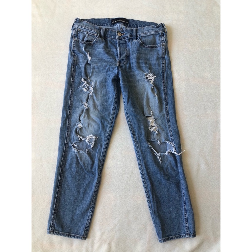 Distressed Hollister Vintage boyfriend jeans